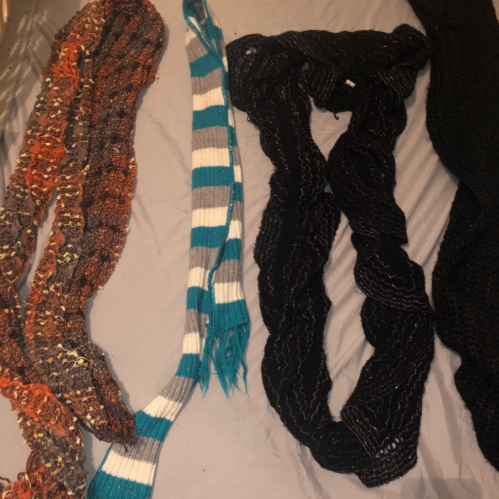Scarfs